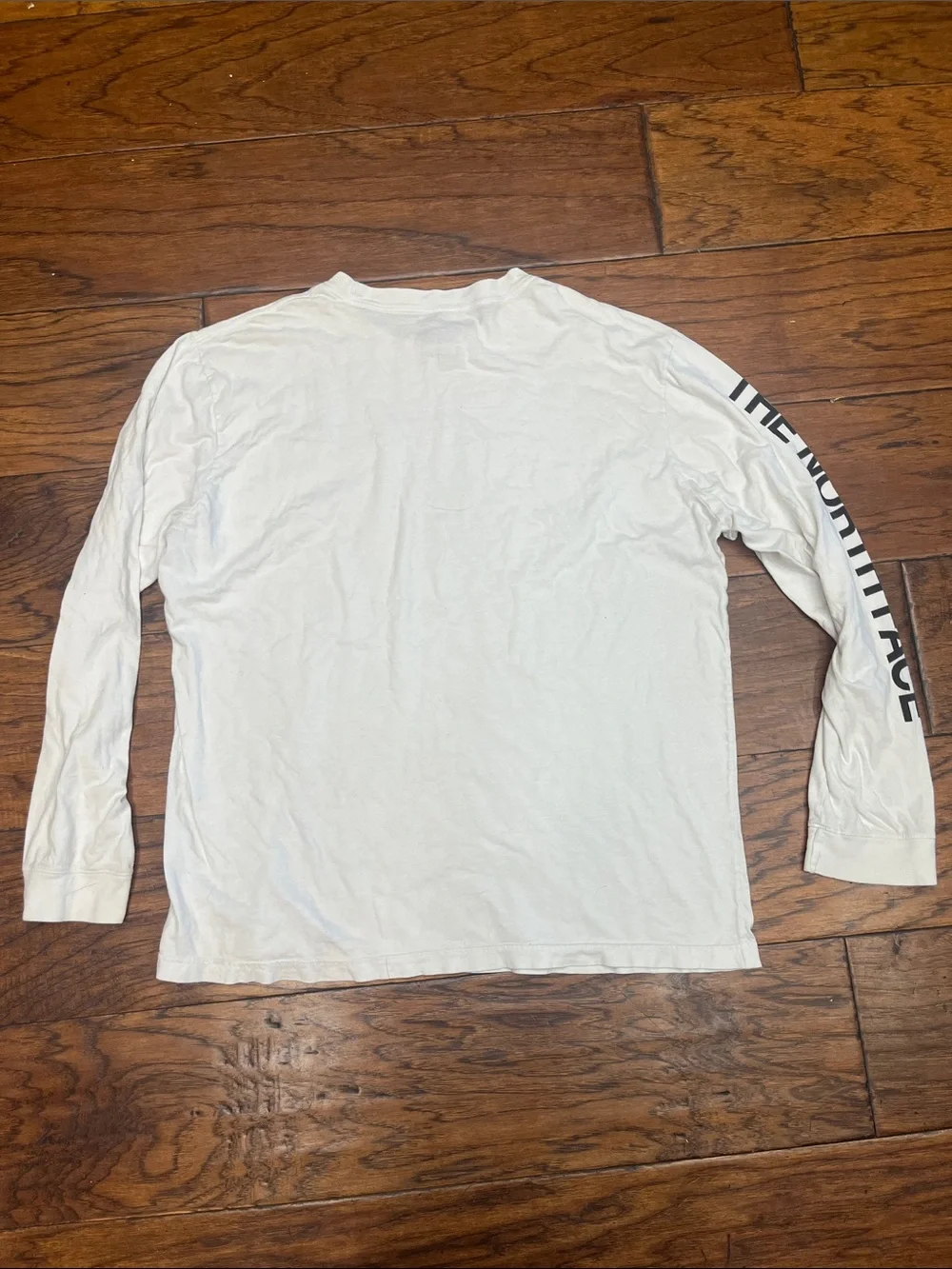 The north face men’s long sleeve sleeve hit tee